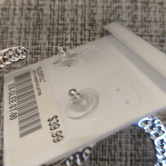 Chic Silver-Tone Textured Hoop Earrings - Picture 3 of 3